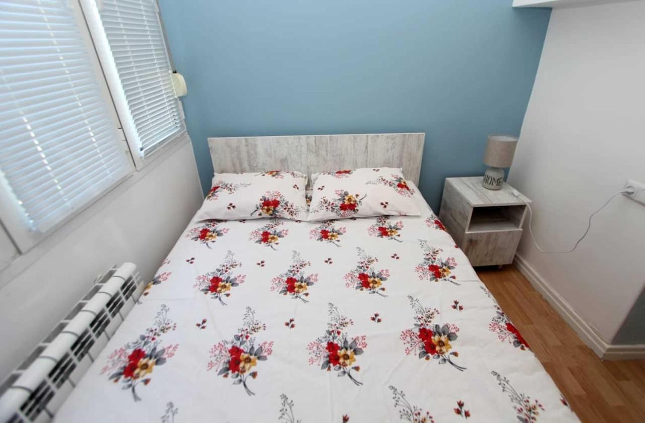 Sunny Apartment In The Center เยเรวาน ภายนอก รูปภาพ