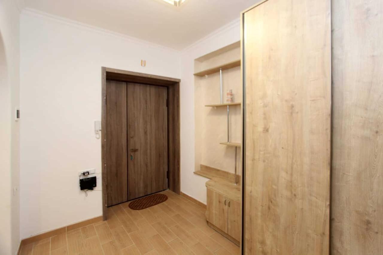 Sunny Apartment In The Center เยเรวาน ภายนอก รูปภาพ